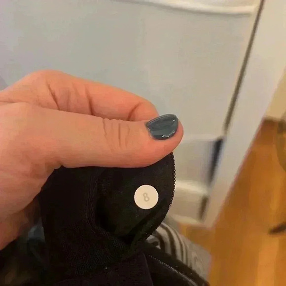 Lululemon Power Y Tank-Sz 8 - Picture 5 of 5